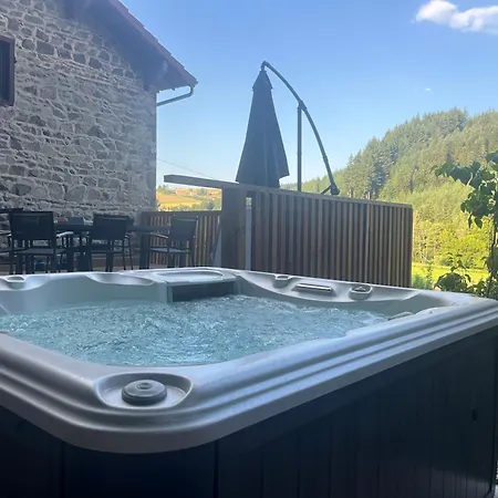 La Petite Maison בית נופש Cublize